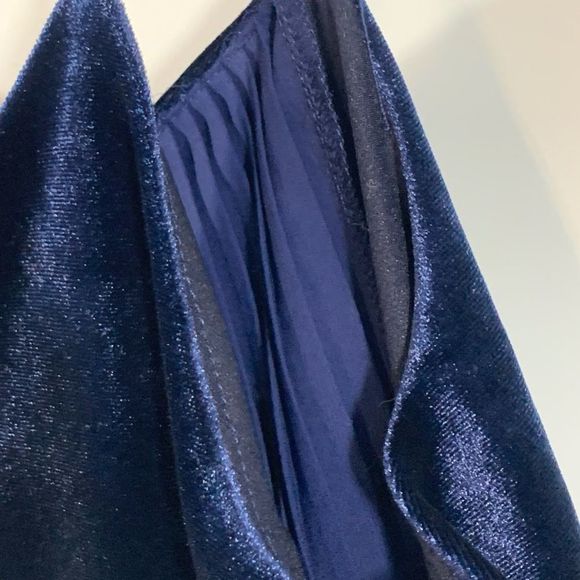 Rose+Olive Velvet Spaghetti Strap Top Deep Blue Pleated Detail Size Small - Picture 5 of 11